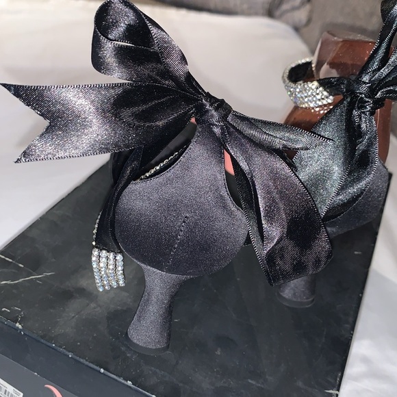 BNWOT Nina Ricci “Reena” Luster Black Heel 3” - Picture 7 of 11